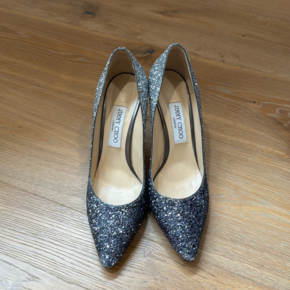 Authentic Jimmy Choo Ombré pump worn once